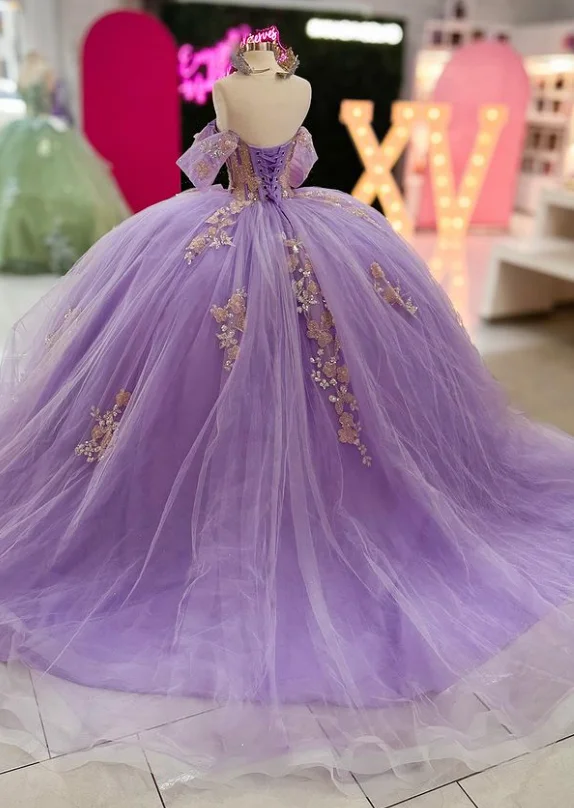 Light Purple Princess Birthday Dress Bow Crystal Glitter Applique Beaded Decoration 15 Quinceanera Dresses