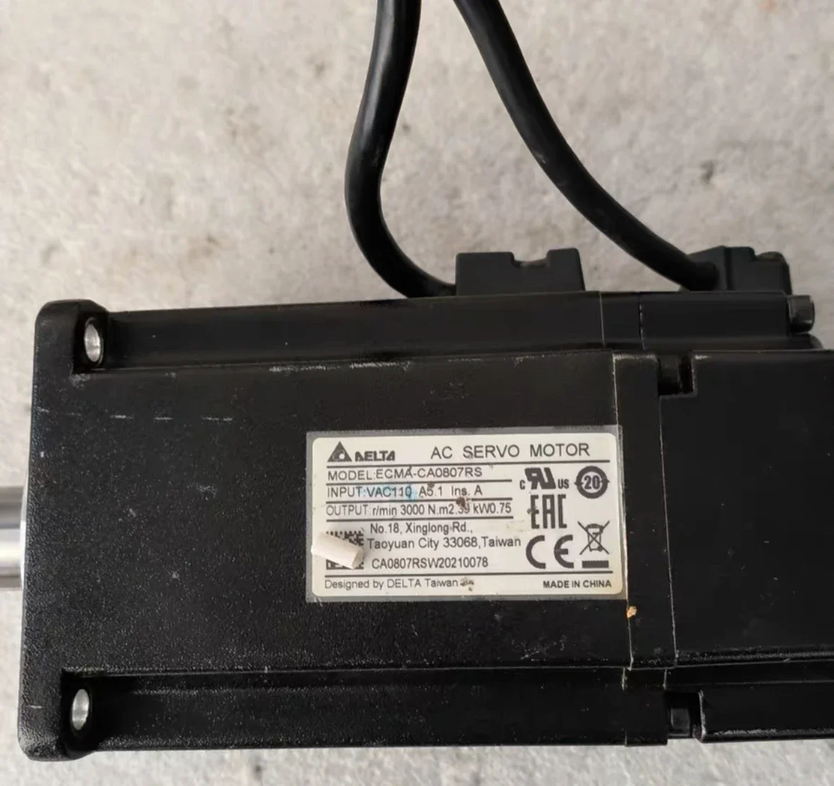 Used 750W absolute value servo motor: ECMA-CA0807RS