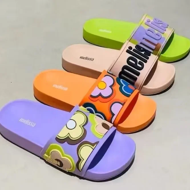 صنادل ميليسا النسائية رائجة البيع للموسم الجديد شباشب مسطحة القاع سهلة الارتداء خفيفة الوزن للاستخدام الداخلي والخارجي كاجوال للشاطئ جيلي Sh #1
