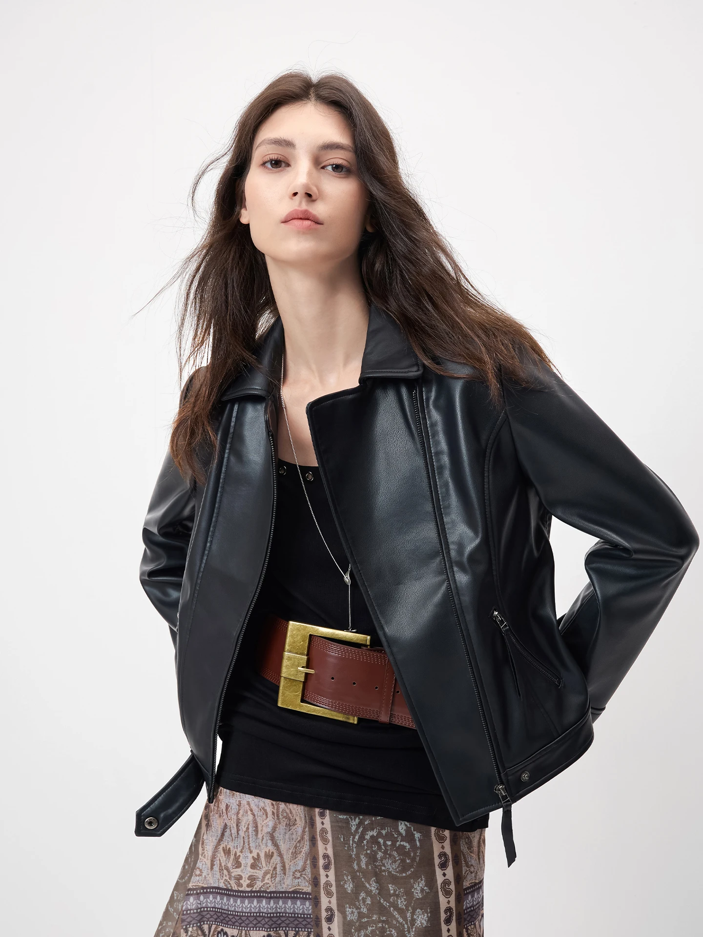 

Kele Women's Short Black Genuine Sheepskin Leather Jacket Motorcycle Style Coat Slim Fit Long Sleeve Zipper Closure Streetwear