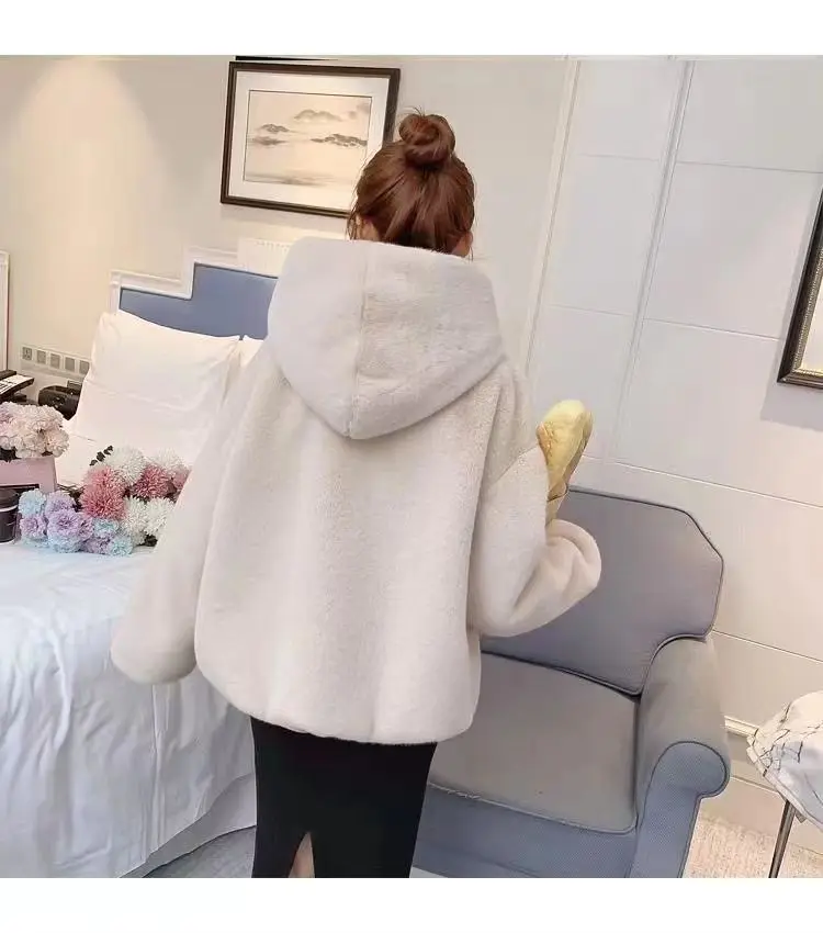 Autumn/Winter 2024 Imitation Sloth Rabbit Fur Women\'s Medium Length Fashion Loose Warm Thick Lamb Wool Coat Hooded Plush Coat