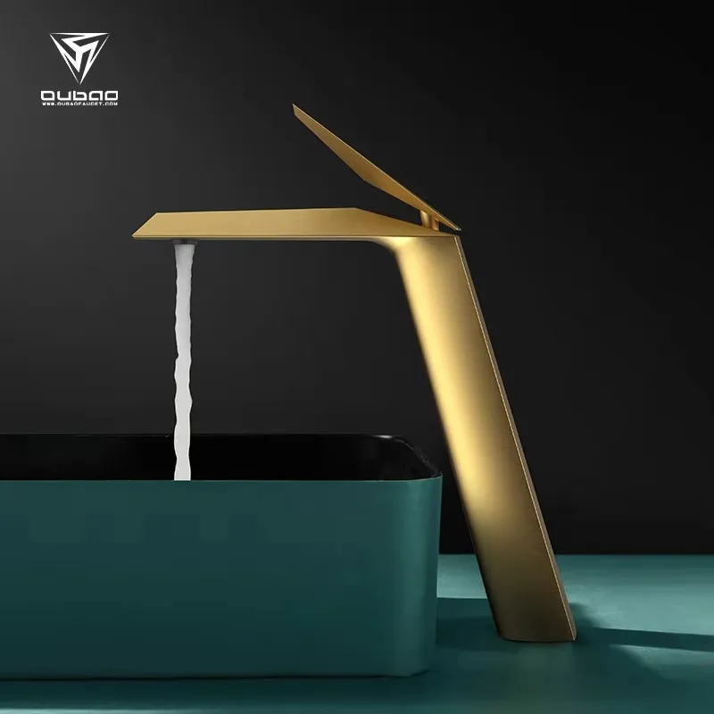

New Technology Pure Brass High End Brushed Gold Basin Bathroom Faucet Single One Hot cold water lavabo Tap New washbasin faucet