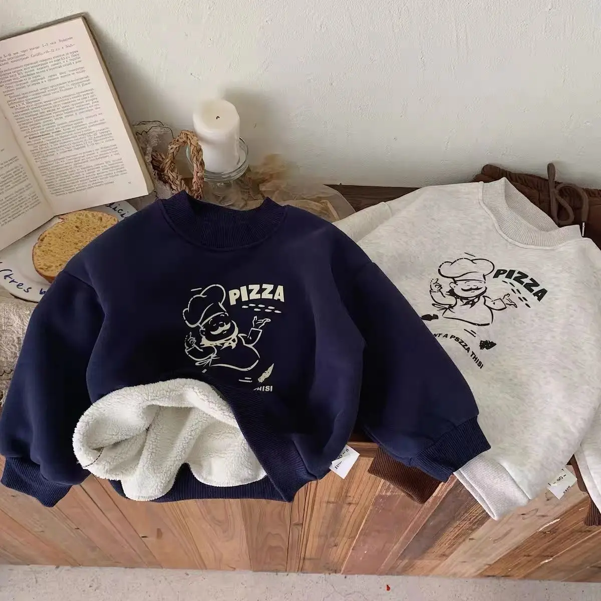 2025 شتاء جديد الأطفال طويلة الأكمام بلوزة من الصوف الكرتون طباعة الفتيان بلوزة كاجوال الفتيات زائد المخملية سميكة الدافئة القمم