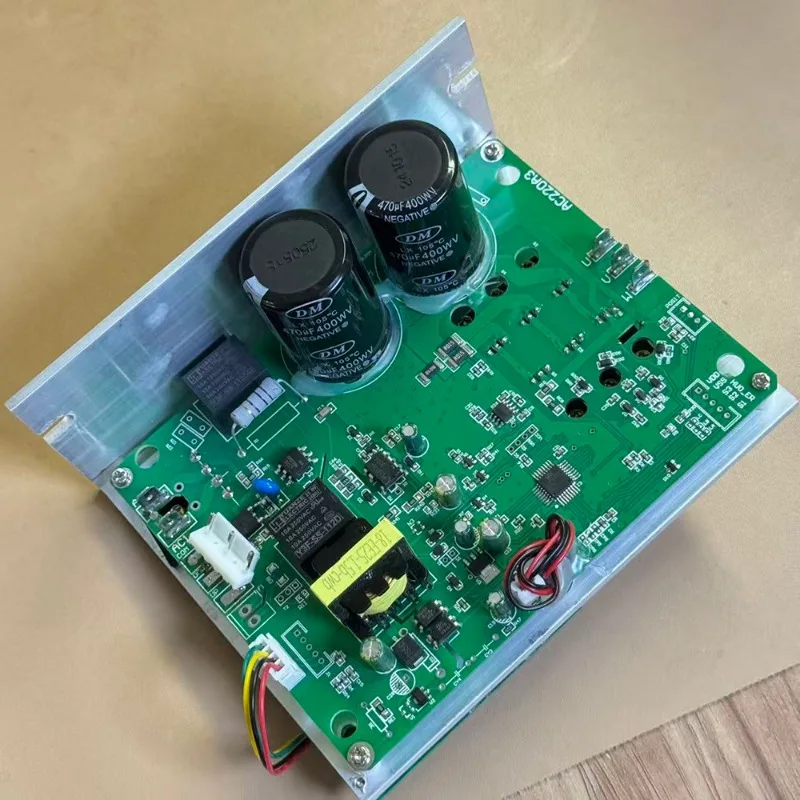 The parts are suitable for the special inverter controller power board of Zhenglun treadmill to solve the E1 problem