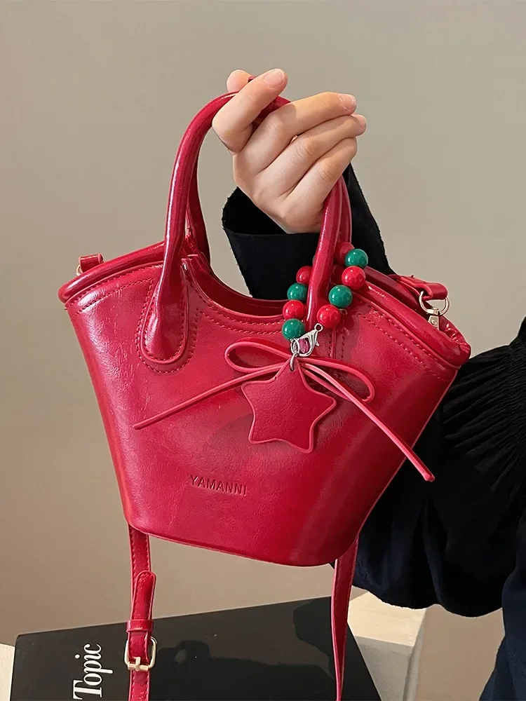 

Red Bag Women's 2024 New Fashion Single Shoulder Bag Retro Advanced Solid Color Shoulder Crossbody Bucket Bag Female Work