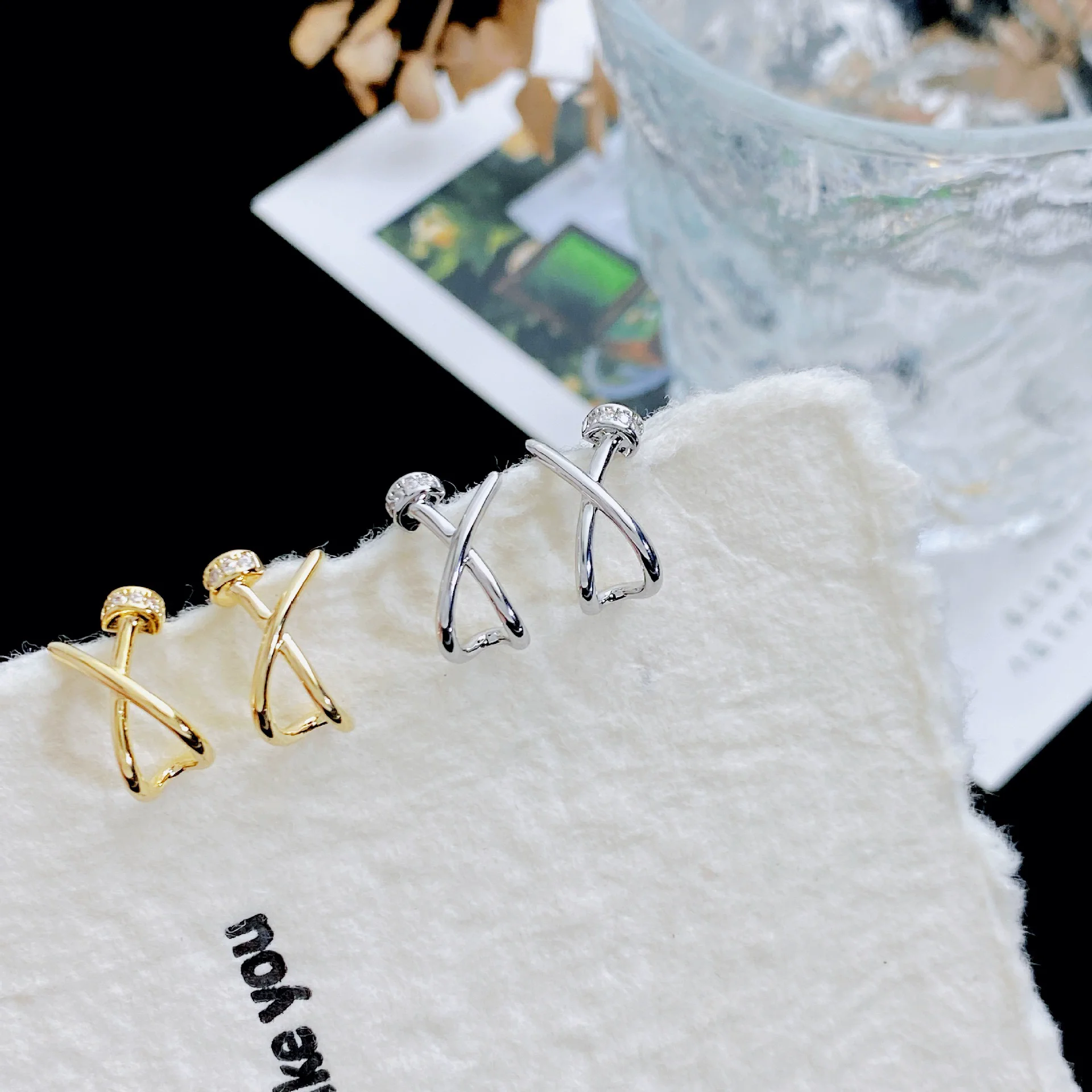 Metal Letter X-Shape Stud Earrings for Women Twist Geometric Intersection Earring Golden Silver Color Versatile Jewelry