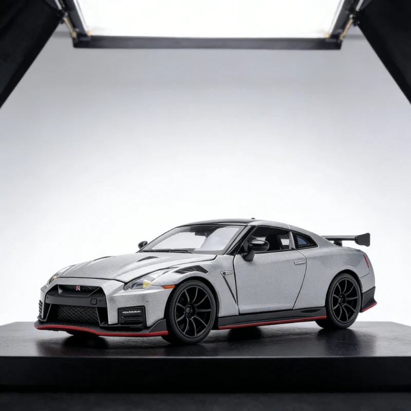 

Модель спортивного автомобиля 1:32 GT-R NISMO R35 из сплава, с функцией отката назад, для детей, коллекционная игрушка, подарок