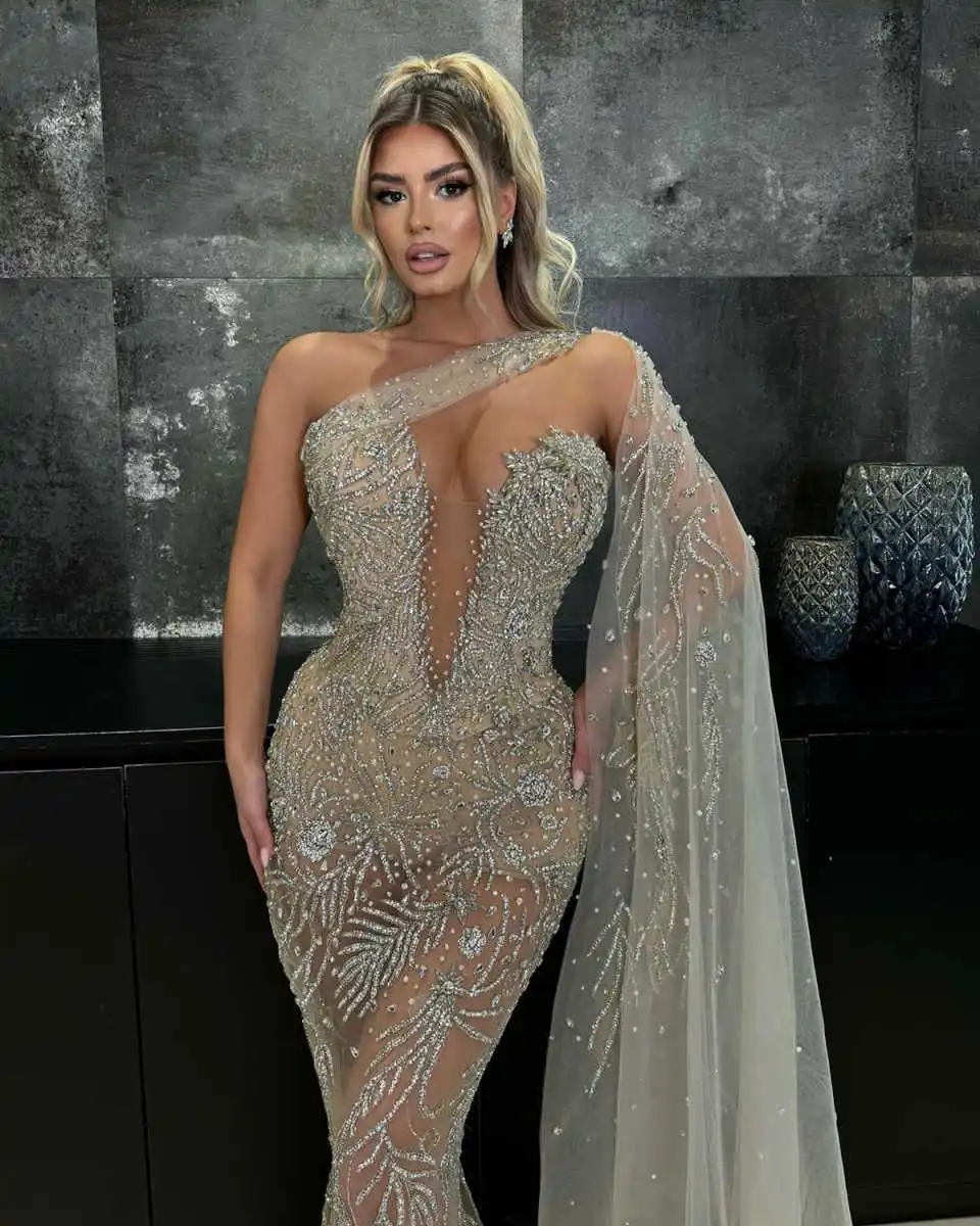 Abiti da sera di lusso Sirena senza spalline Perline Strass Abiti da ballo senza maniche Abiti da festa Robe De Soirée su misura