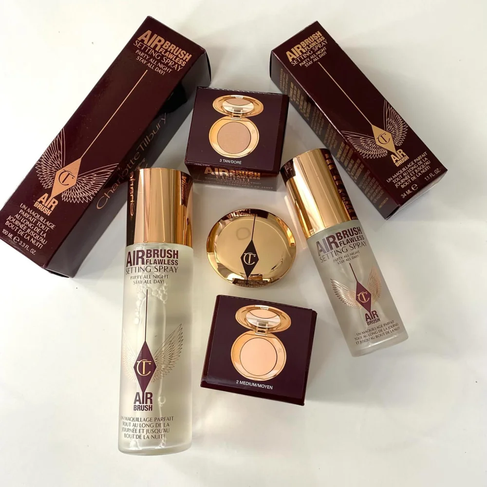Charlotte Tilbury Lip Gloss Hydrating Lip Balm Pressed Powder Langlebig, lässt sich nicht leicht abziehen, Naturkosmetik, Make-up-Geschenke