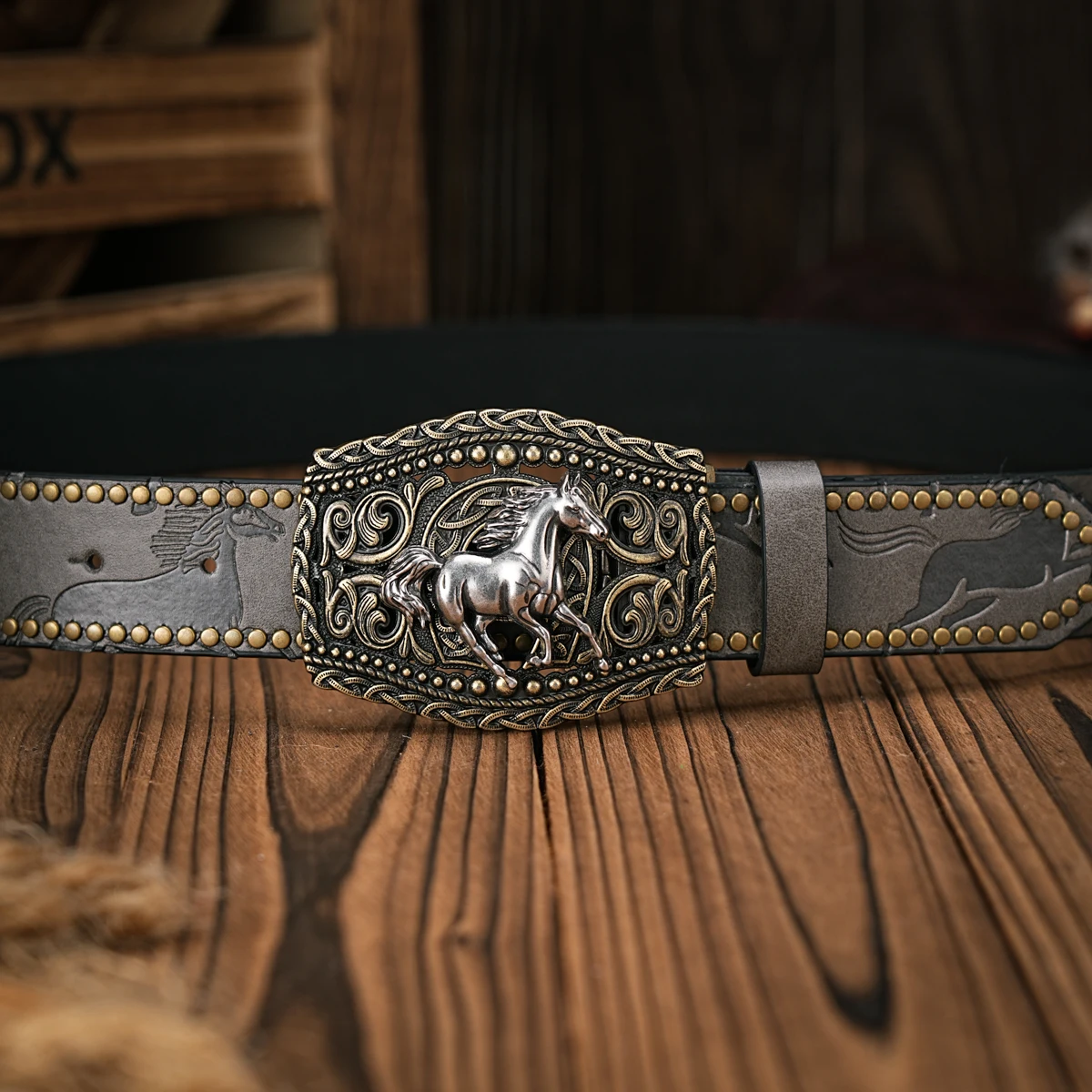 Herren- und Damen-Western-Cowboy-PU-Ledergürtel – Vintage-Gürtel mit floraler Gravur und Schnalle für Jeans – Detail 10
