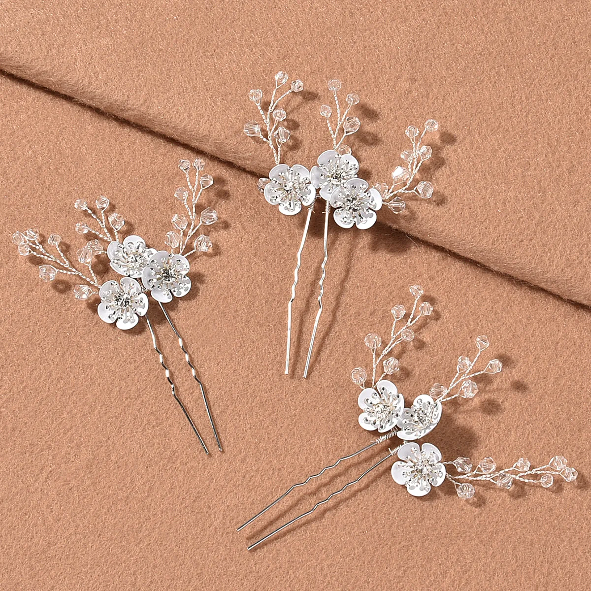 Épingles à cheveux en forme de U en forme de fleur blanche 3D, pinces à cheveux florales mignonnes pour femmes filles, couvre-chef de fête de mariage, bijoux de cheveux