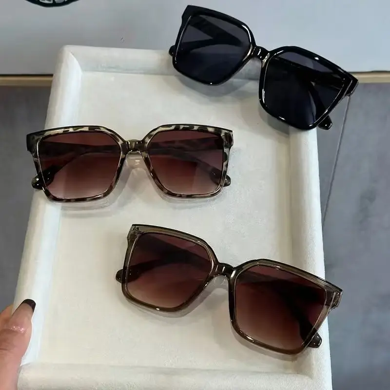 Thumbnail 2 - #42 Discounted Outdoor UV Sunglasses Worth Buying