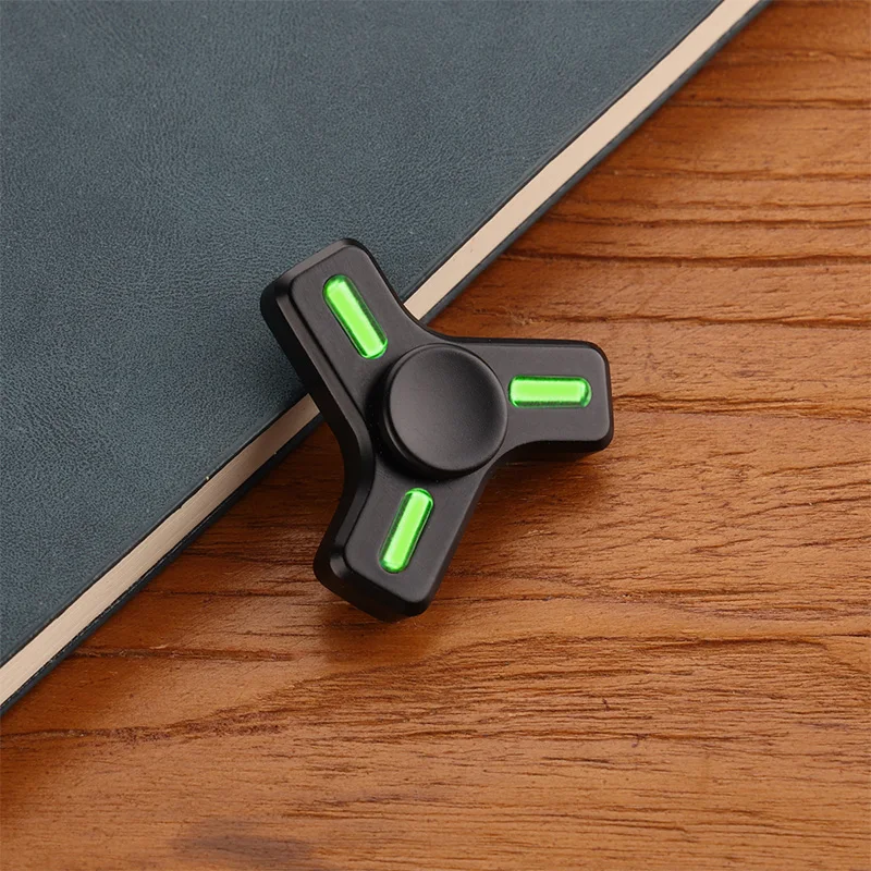 رواية صغيرة EDC مضيئة تململ سبينر لعبة لتخفيف الضغط سبائك الزنك جيروسكوب مكتب سطح المكتب الإجهاد الإغاثة الاسترخاء تململ لعبة #3