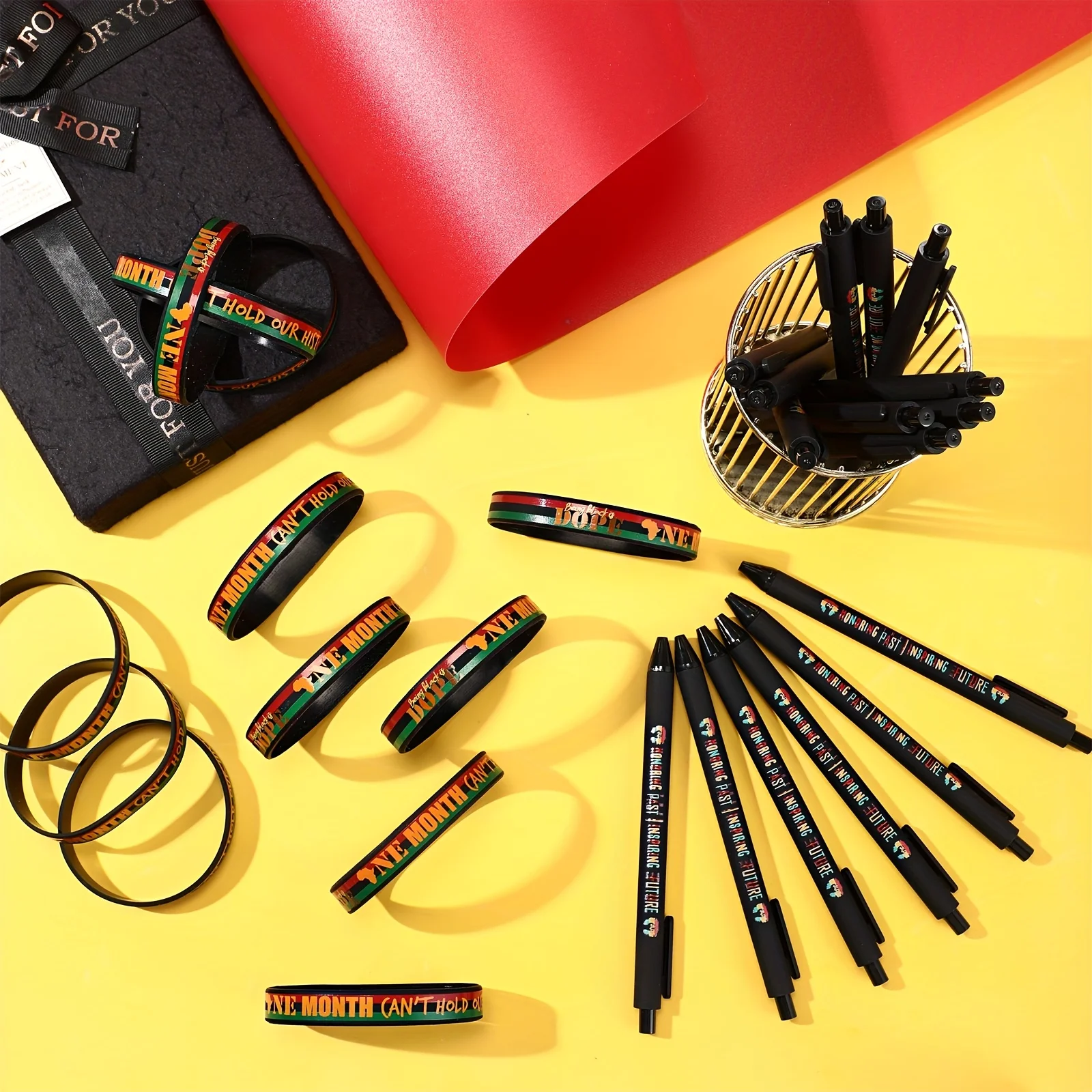 Gift for Her/Him 150pcs Juneteenth Day Party Favors Bulk Juneteenth Pens And Bracelets Freedom Day Wristbands Gifts for African American Independence Day 1865 Celebration Supplies