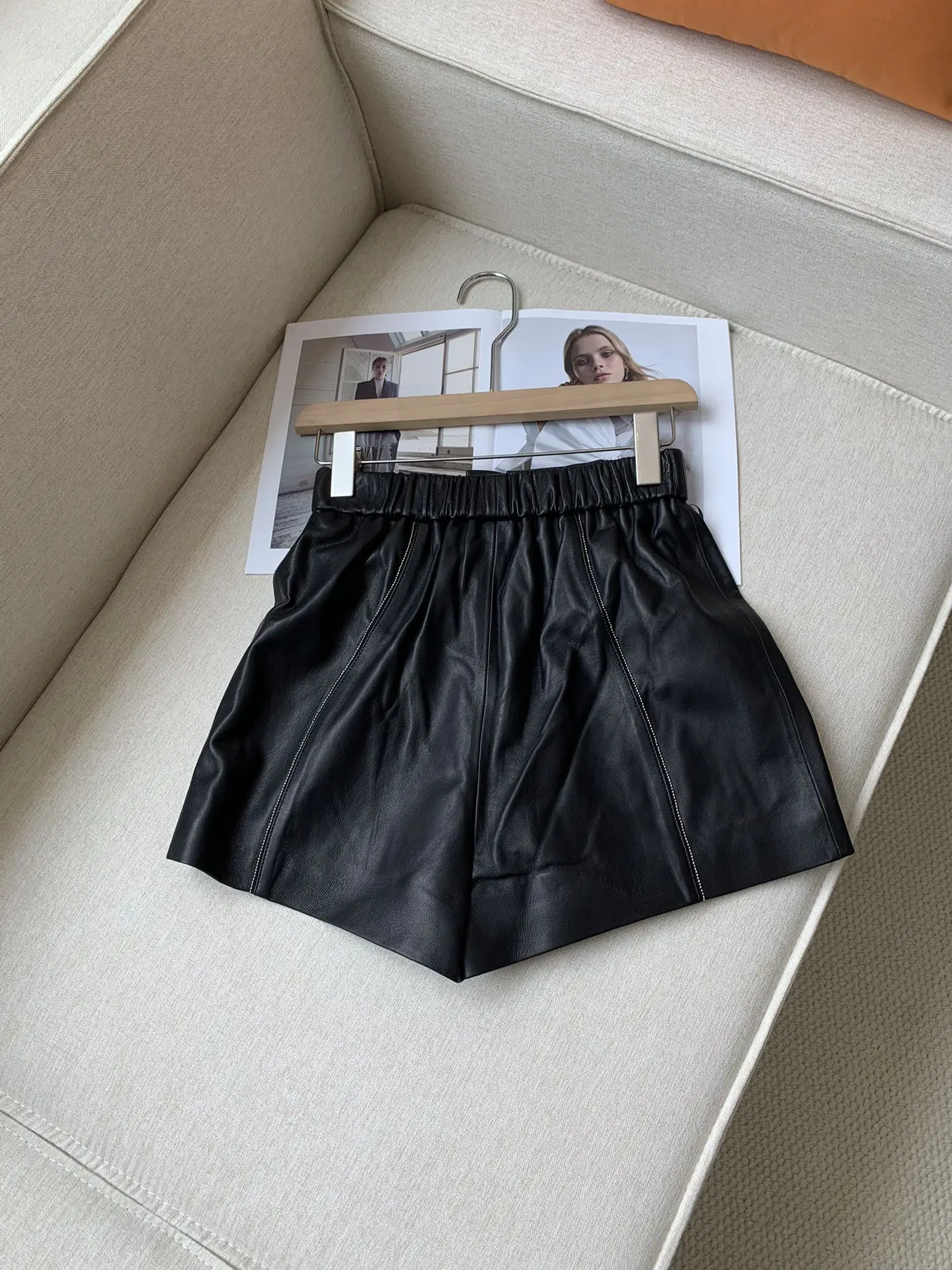 Women's Sheepskin Black Shorts Beaded Chain Elastic Waist Fashion Ladies Short Pants