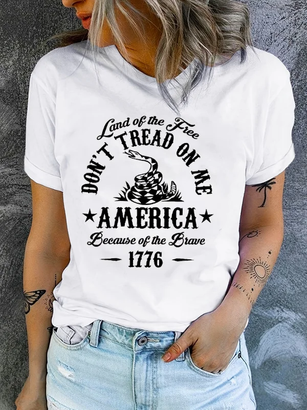 Land of The Free Do Not Tread on Me Because of The Brave Slogan Women T-shirt Horror A Snake in The Grass Print Female Shirt