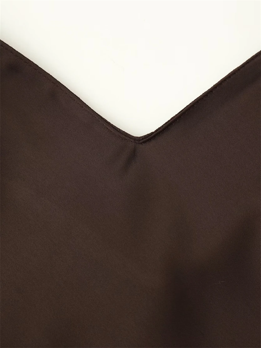 Damenkleid aus Seidensatin mit Textur und Spitzendetail, modisches und sinnliches asymmetrisches Design, neu eingetroffen