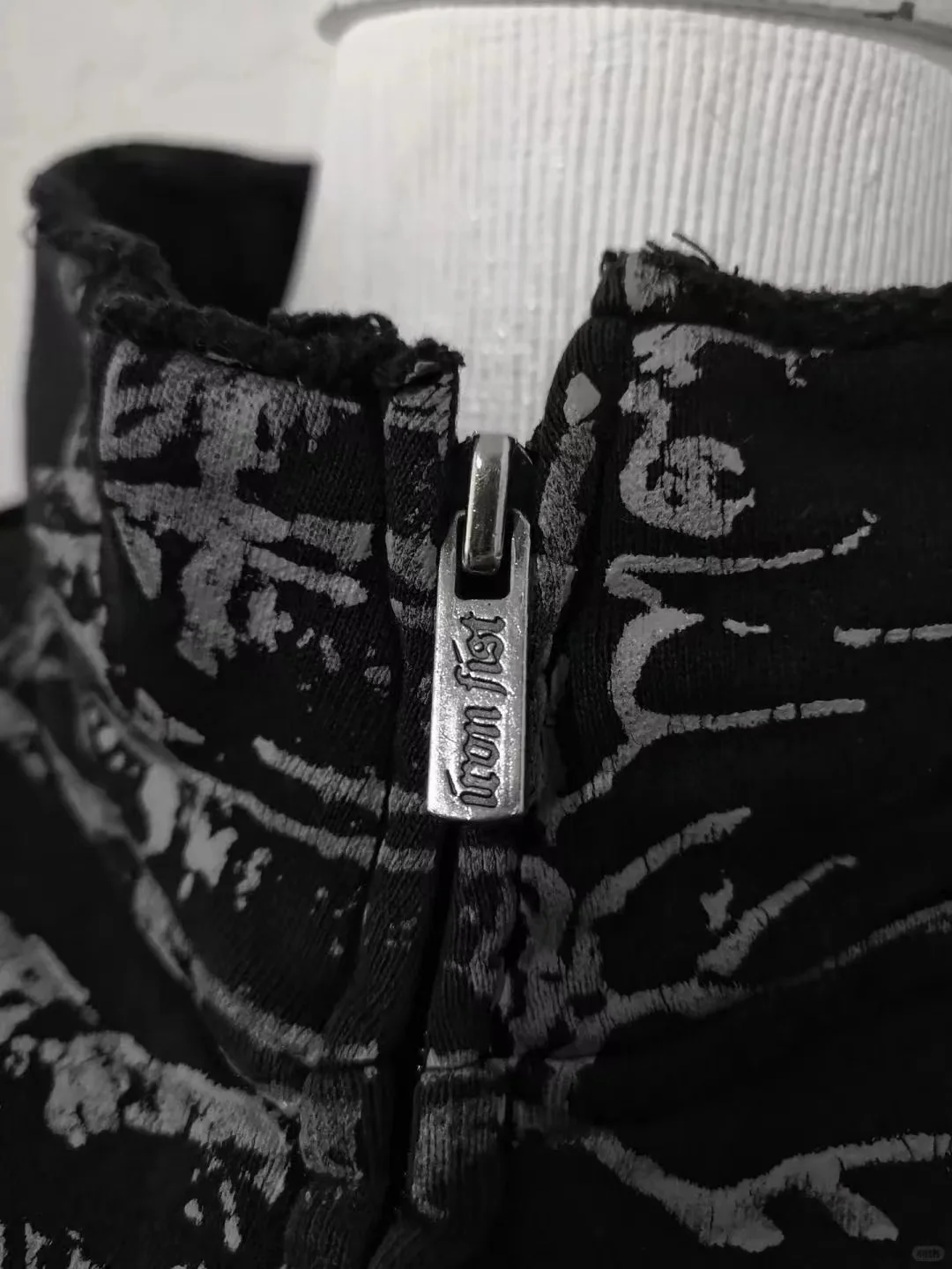 سترة Y2K ذات ثقافة فرعية عتيقة للشارع باللون الأسود على شكل جمجمة وياقة واقفة للرجال والنساء ملابس علوية مخملية للخريف والشتاء #4