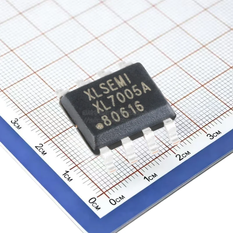 10pcs/Original genuine XL7005A SOP-8 0.4A1.25-20V 150KHz step-down DC converter chip