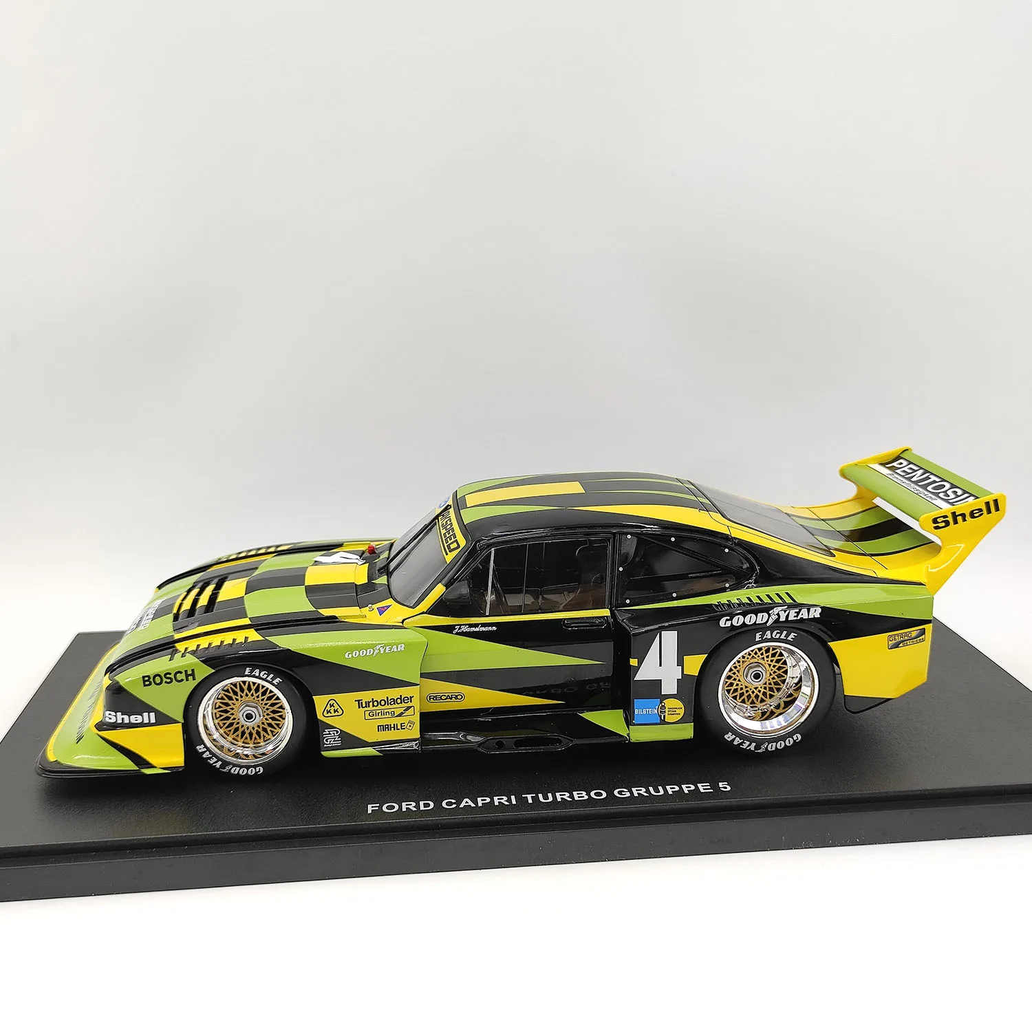 Diecast WERK 83 1:18 Scale FORD CAPRI TURBO GRUPPE 5 Alloy Car Model Collectible Toy Gift Souvenir Display Ornament