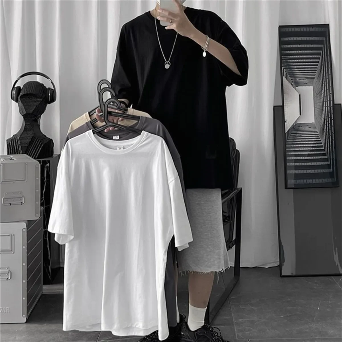 

Летняя модная мужская футболка 2025 года, повседневная однотонная классическая футболка с коротким рукавом, мужские футболки из 100% хлопка в Корейском стиле в стиле хип-хоп, черные, белые