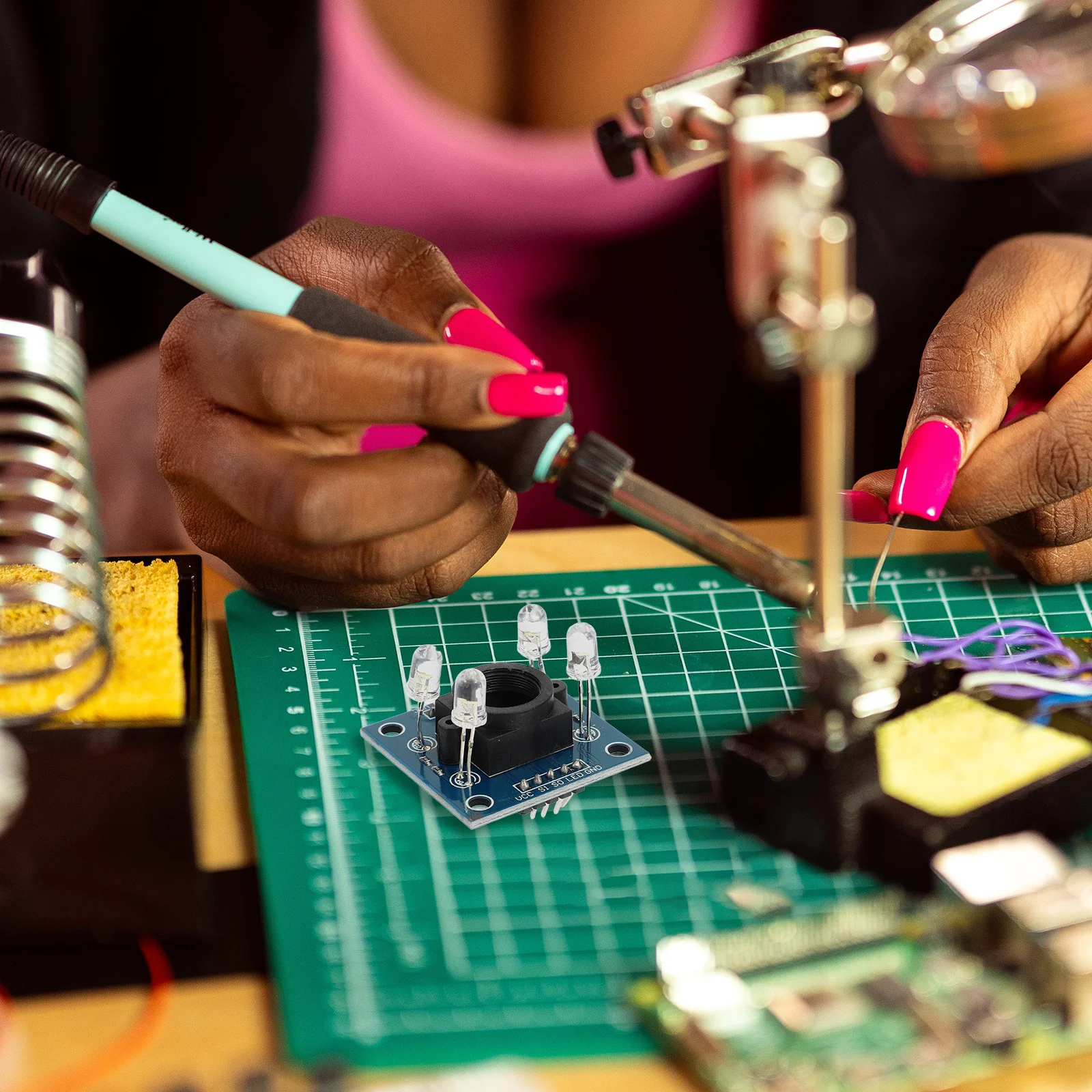 

Color Sensor Module Reliable Sturdy Design Accurate Color Identification for Industry Use and Automated Systems Integration