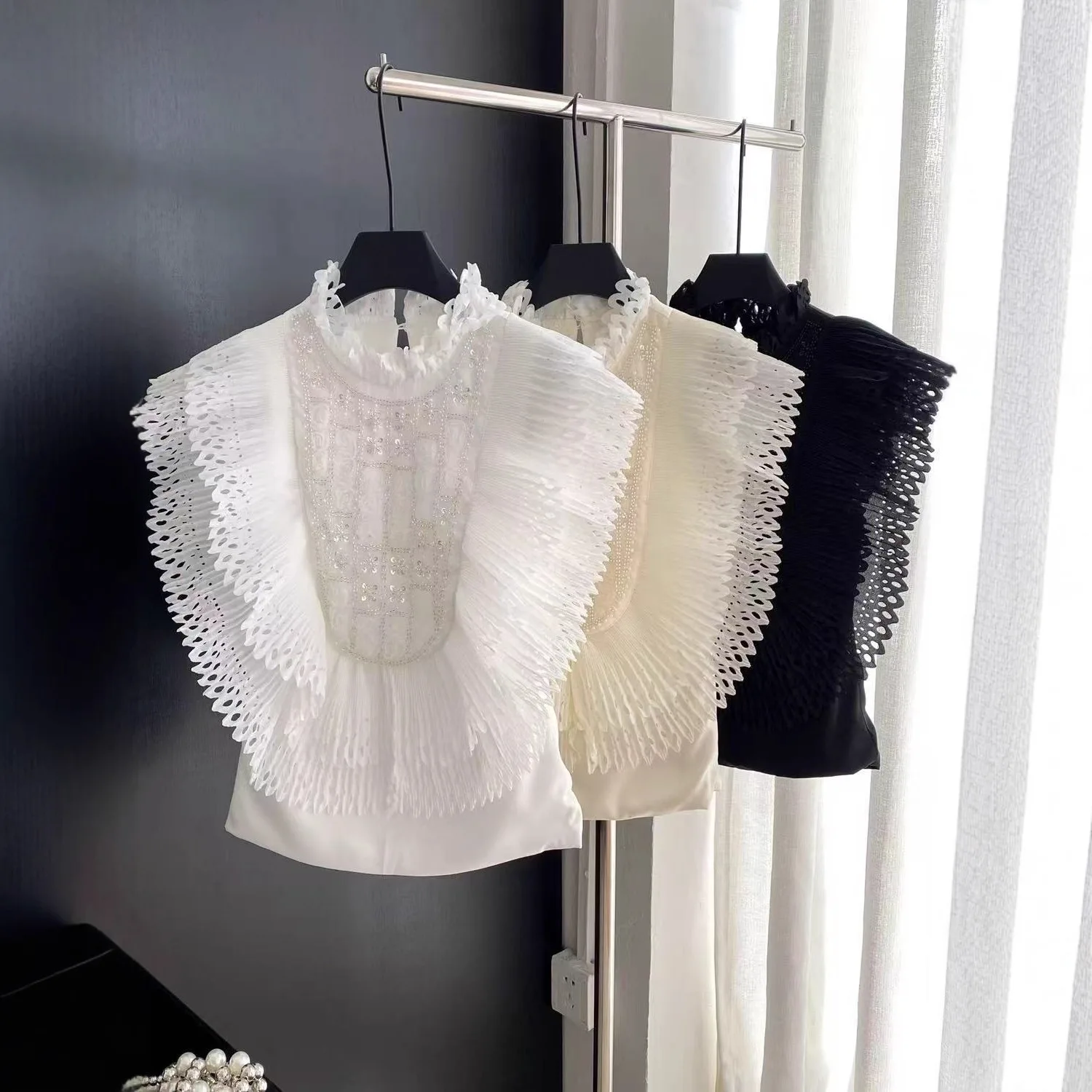 

Top Blouse Women Sleeveless Ruffled Pleating Patchwork Stand Collar Blouses Beading Female Tops Summer Shirt Office Lady 2026