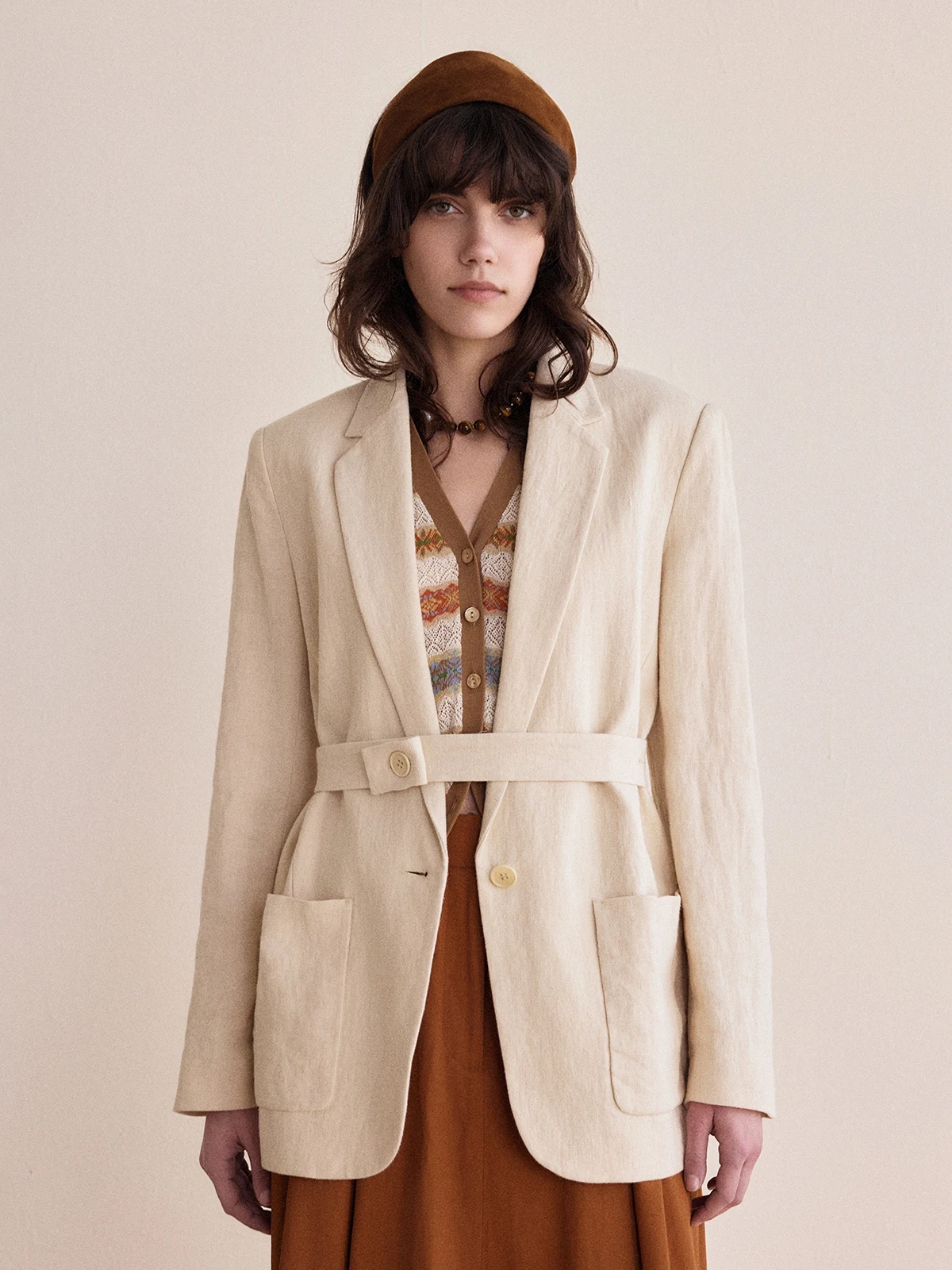 

Modern Commute Loose Fit Suit Jaet with Raindrop Linen Texture And mal Wrinkling One Button Closure Long Sve Suit