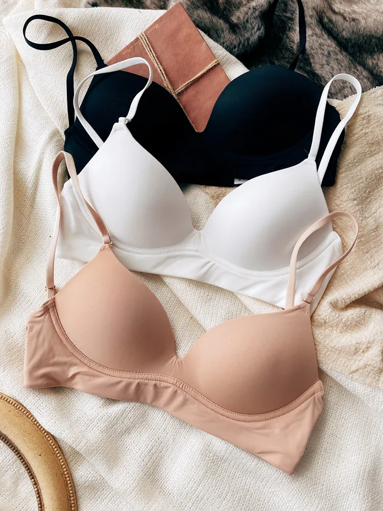 Lightweight breathable wireless bra, smooth minimalist design, solid color push-up bra, premium comfort & beautiful back