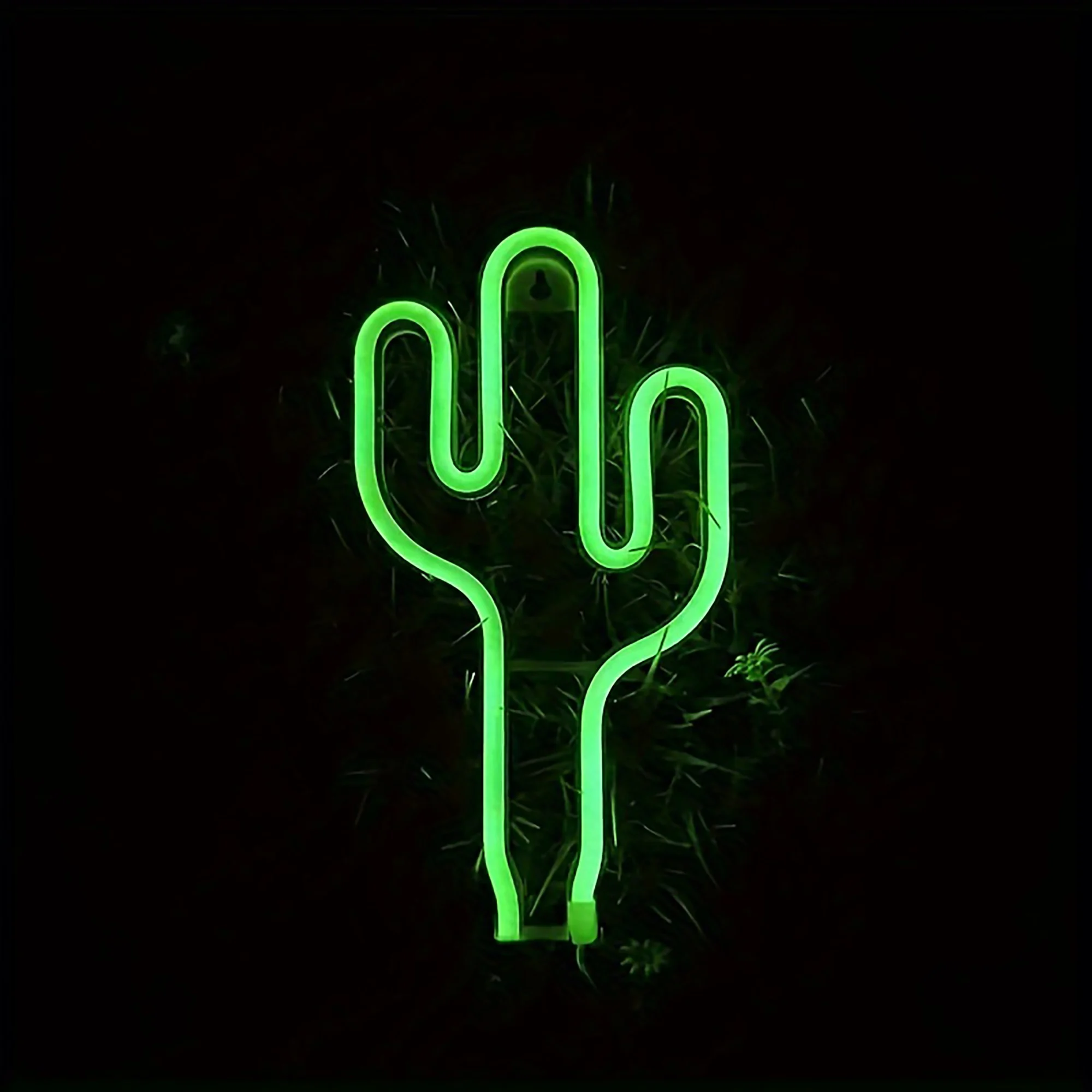 Green tropical cactus neon light, USB or battery powered, home office room and summer holiday party atmosphere decoration light