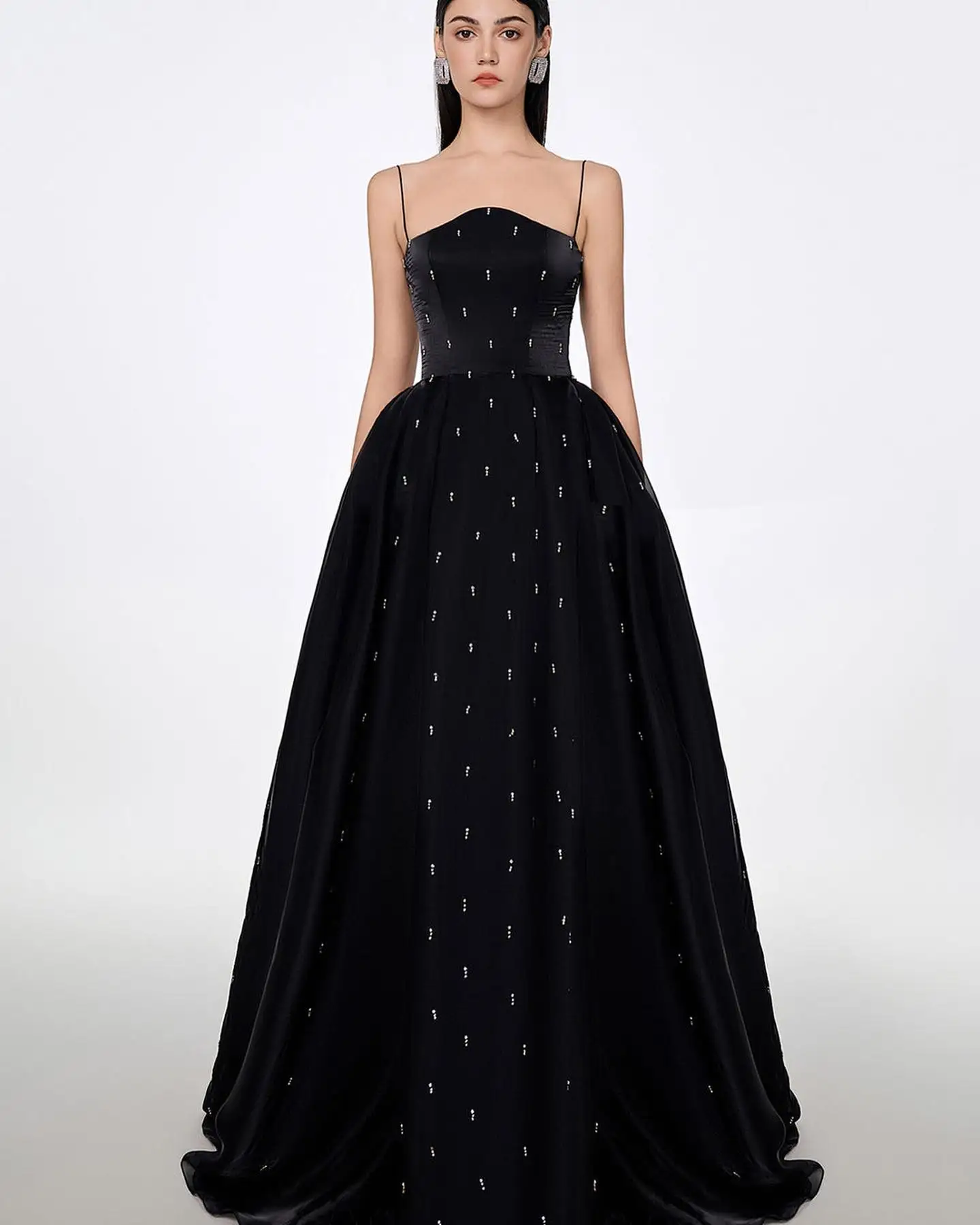 

Customized Elegant Crystal Chiffon Spaghetti Straps Evening Dresses Fashion Square Neck A-Line Sleeveless Homecoming Gowns