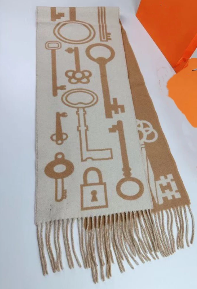

Double-Sided Cashmere Fringed Scarf Comfortable Warm Neck Warmer Versatile Unisex Autumn Winter Fashion Accessory
