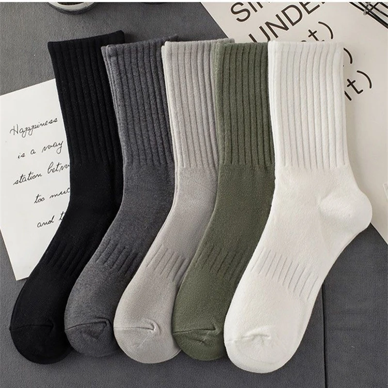 Four Seasons Socks Unisex Solid Color Middle Tube Sockken Breathable Slip Resistant Sports Men\'s Socks Campus Style Casual Sock