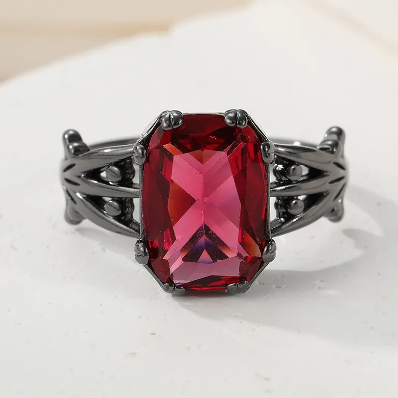 Vintage-Ring für Damen in schwarzer Farbe mit eingelegtem roten CZ, umwerfende, handgeschnitzte Geometrie, hohl, für den täglichen Gebrauch, Party-Schmuck, Jahrestagsgeschenk – Detail 1