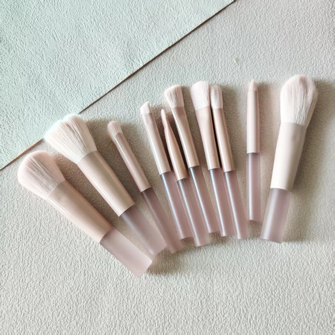 10 pezzi mini pennelli per trucco morbidi e soffici set pennello per fondotinta ombretto donna cosmetico fard in polvere trucco strumento di bellezza