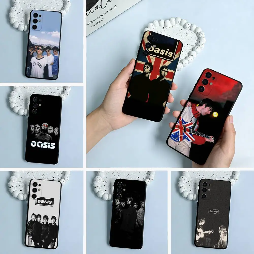 Britpop-Oasis-L-Liam -Gallagher Phone Case For Samsung S25,S24,S21,S22,S23,S30,Ultra,S20,Plus,Fe,Lite,Black Soft Silicone
