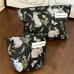 New Black Retro Rabbit Jacquard Floral Makeup Bag pochette portatile borsa cosmetica borsa da viaggio per la cura della pelle Organizer Daily Pouch