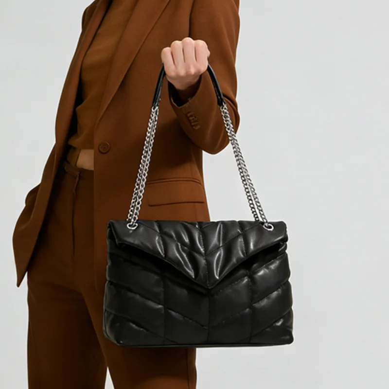 

Черная кожаная сумка высокого качества с ромбовидной сеткой, женская сумка через плечо с серебряной цепочкой, повседневная дорожная сумка