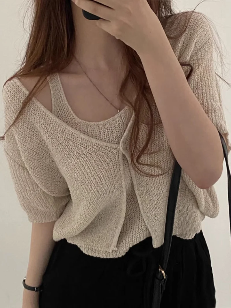 

Chic Knitted Short Sleeve Vest Top Women's Inner Wear Strap Tank Top Layering Spring Summer Fashion Set Two Piece Suit