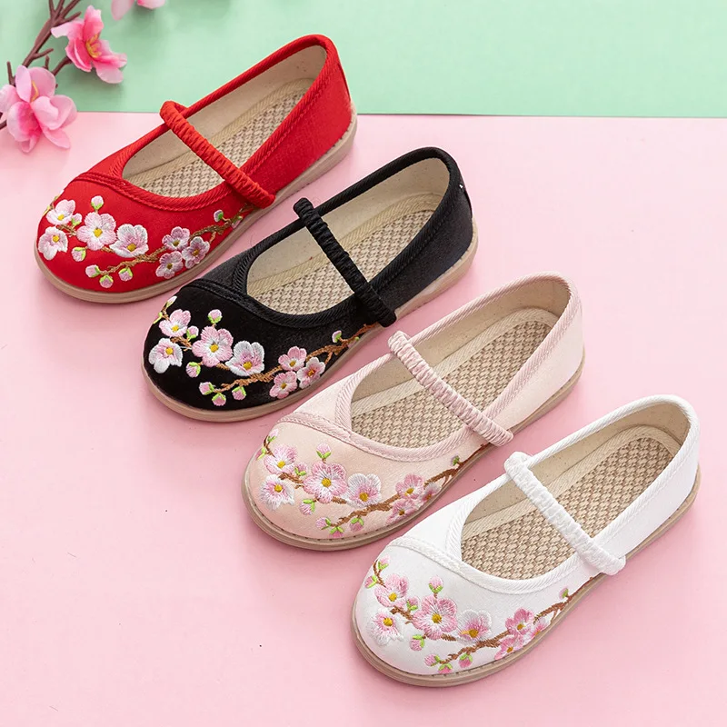Kids Shoes Girls Flowers Embroidered Cloth Shoes for Children Soft-soled Princess Shoes Women's cloth shoes Pink White Red Black