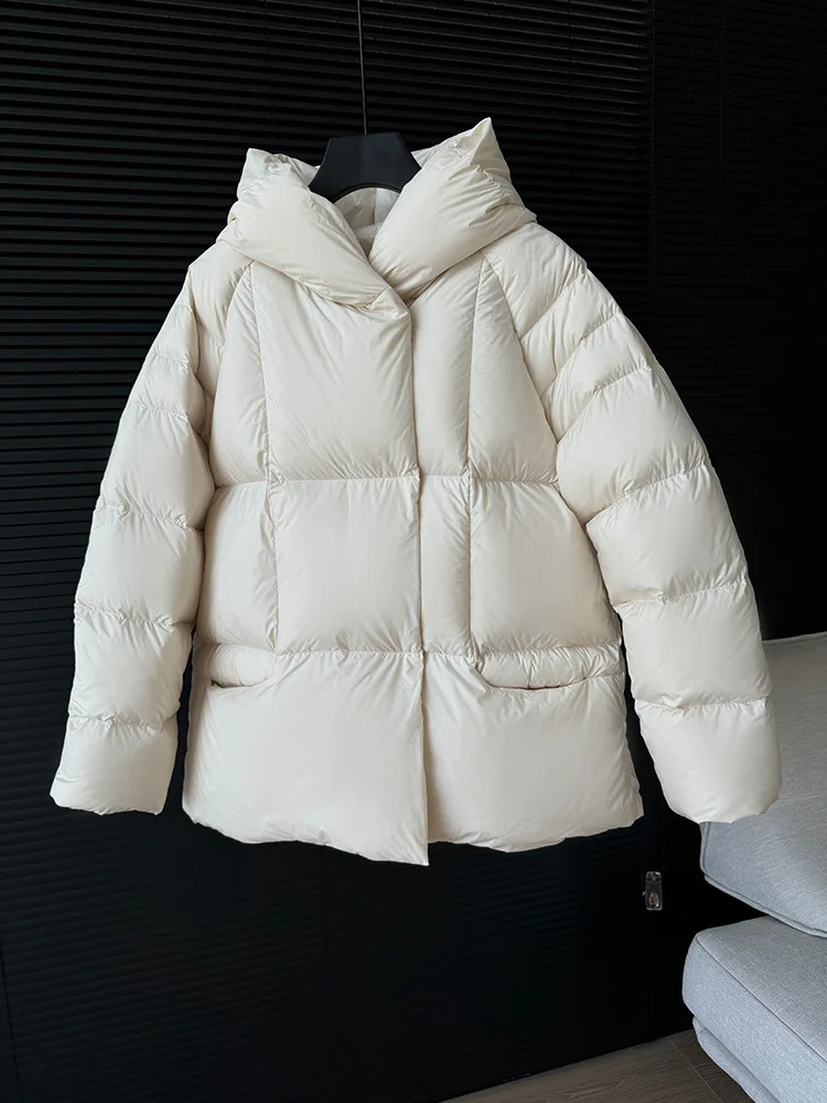 เสื้อแจ็คเก็ตผู้หญิงแบบมีฮู้ดสำหรับฤดูหนาว สีพื้นเรียบง่าย แบบเย็บติดกัน แจ็คเก็ตพัฟสไตล์เกาหลี แฟชั่นลำลองสำหรับผู้หญิง เสื้อโค้ทหนาอุ่น