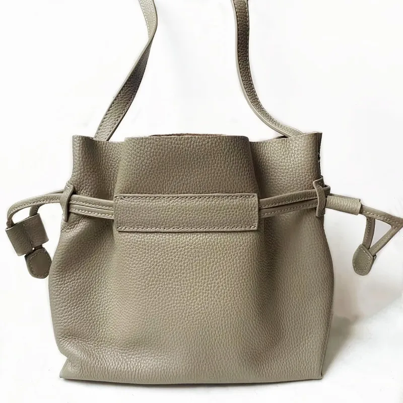 

New Drawstring Genuine Leather Crossbody Bag for Women Solid Cowhide Shoulder Bags for Daily Use Casual Small Messenger Purse