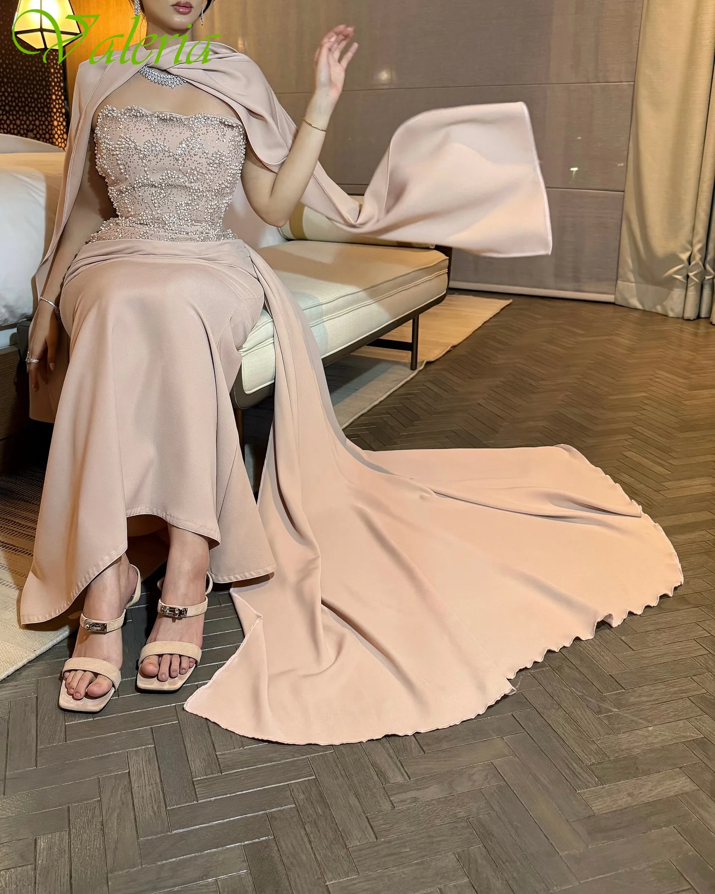 Abito da sera delicato con scialle a cappella senza spalline a sirena personalizzato Abiti da festa eleganti Abito da ballo dal temperamento classico