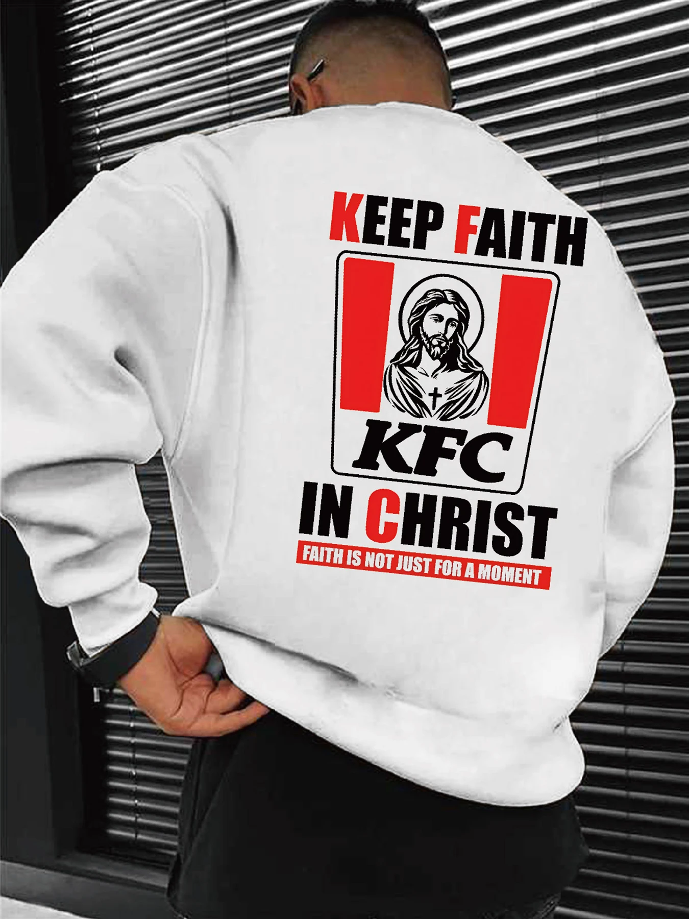 Sudadera de hombre Letra roja KFC y contorno cruzado y texto "NON JUST FOR A MOMENT" Ocio diario