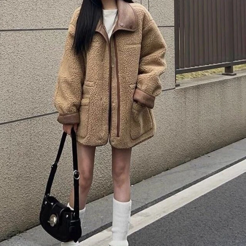 سترة سميكة من صوف الضأن قابلة للعكس للنساء، سترة شتوية فضفاضة من جلد السائق على الطراز العتيق #2