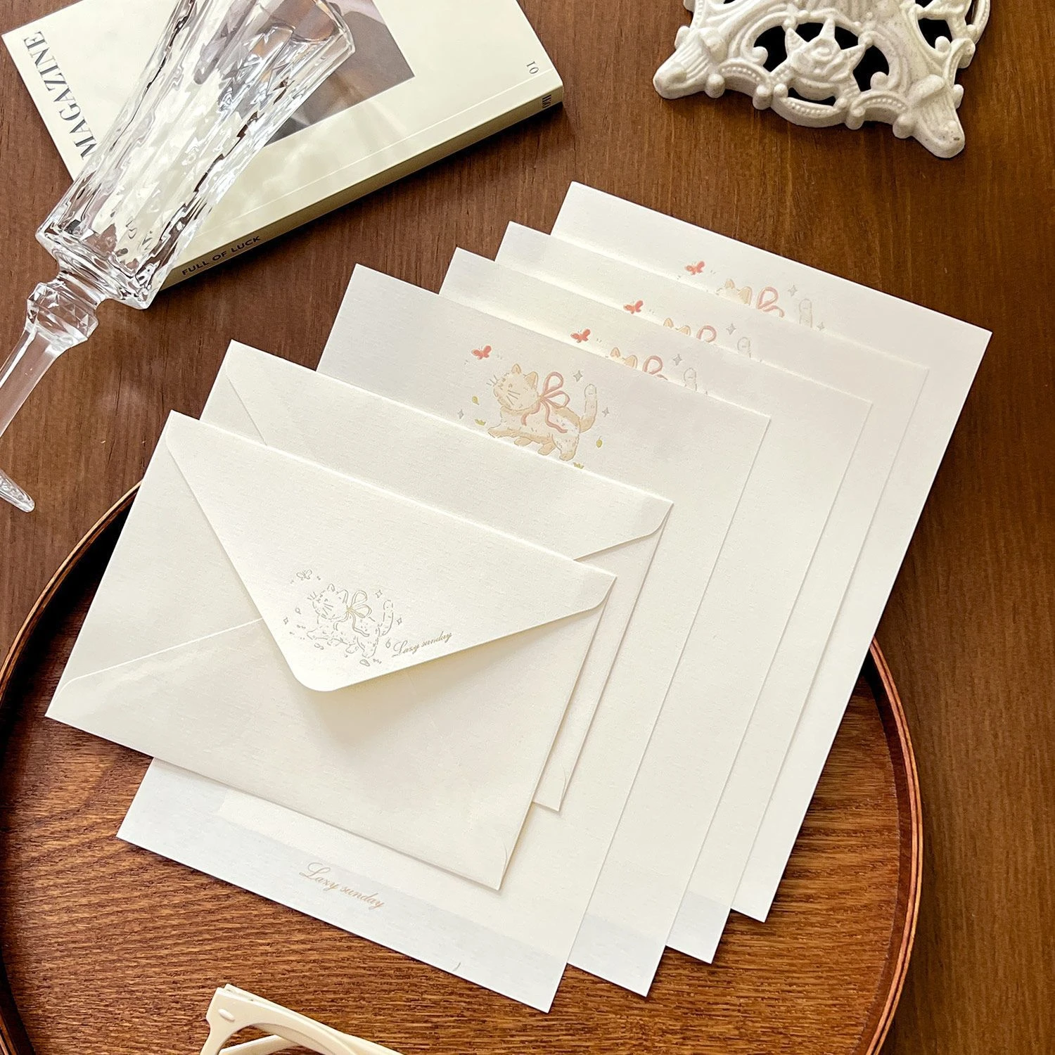 

4 Envelopes + 2 Letter Papers Set, Simple Literary Stationery Set, Journal Letter Greeting Card Decor Material