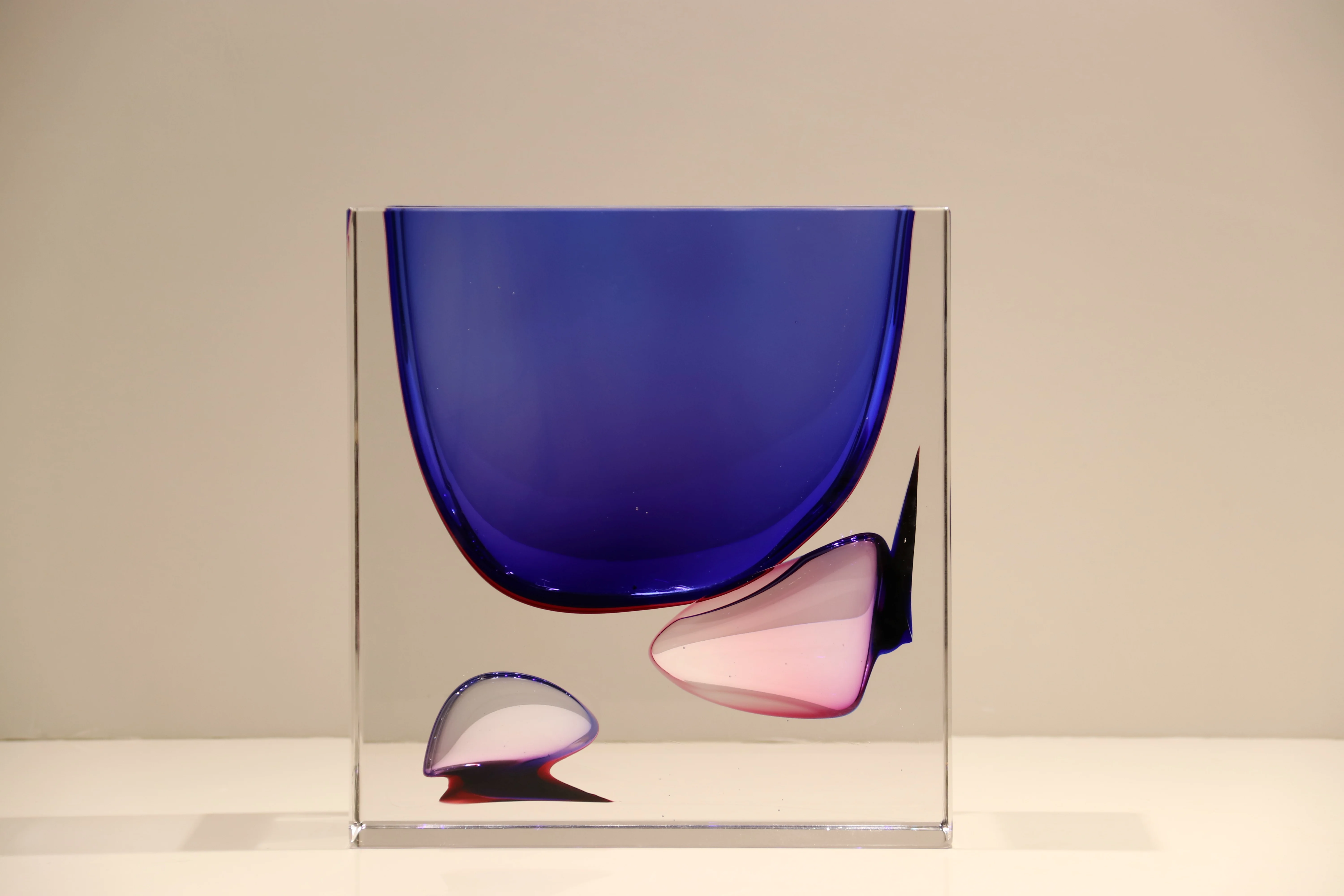Pure Handcrafted Artistic Crystal glassware Vase Ornaments