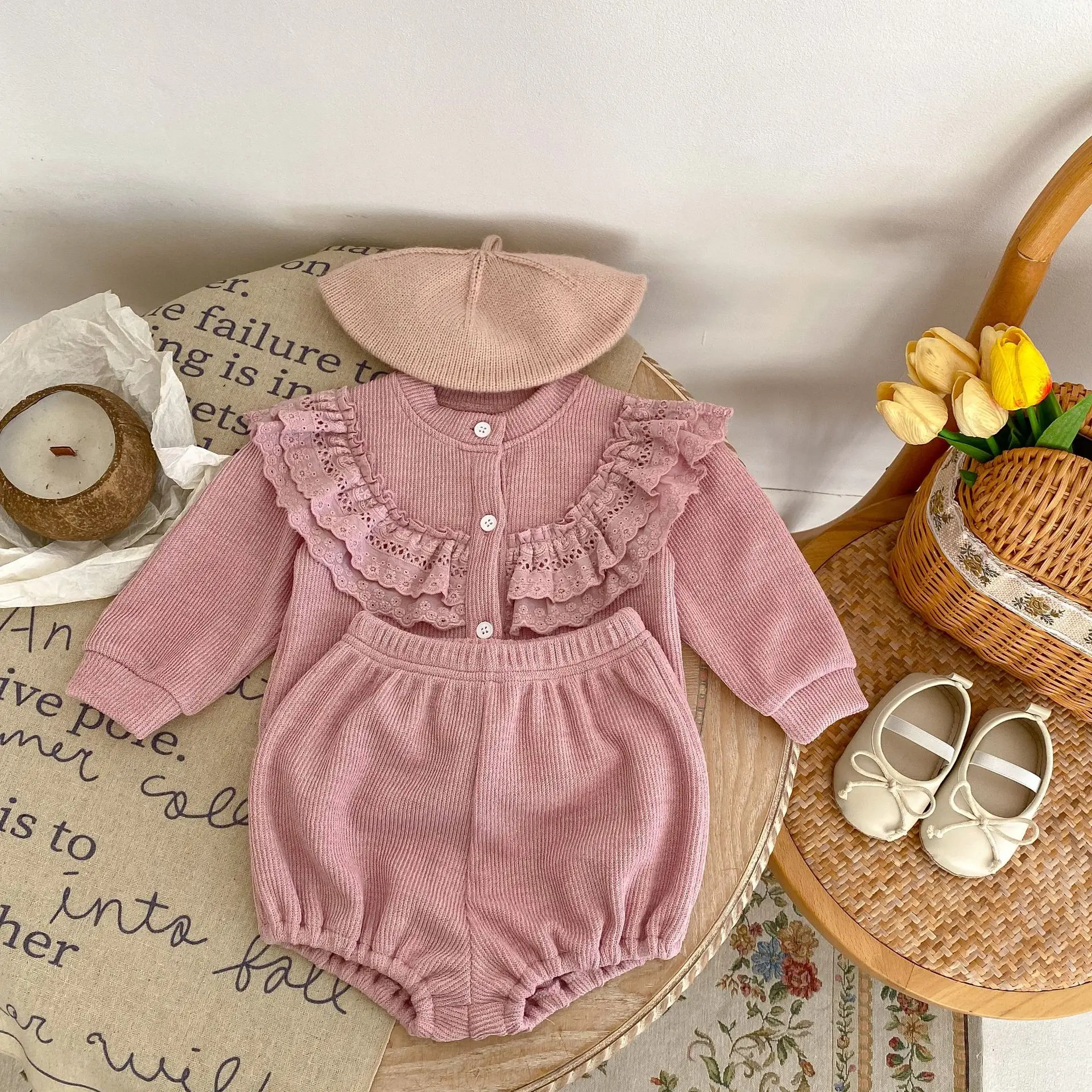 Ins 2024 Autumn Baby Girls 2PCS Clothes Set Cotton Lace Broder Long Sleeve Coat Pp Ribbed Pants Suit Toddler Girls Outfits