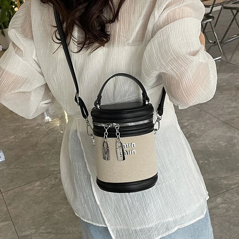 

High-End Elegant Classic Designer Bag for Women with Paris Fashion Inspiration and Messenger Function