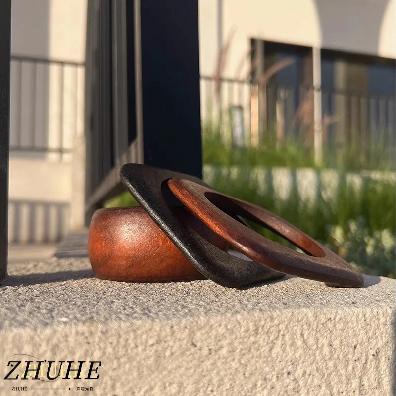 

Multi-layer Layered Wooden Bracelets Are Fashionable And Light Luxury Jewelry Accessories For Women To Give To Your Girlfriend